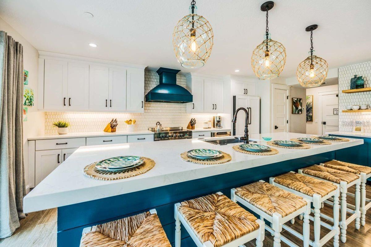 332 Avenida De Mayo, FL