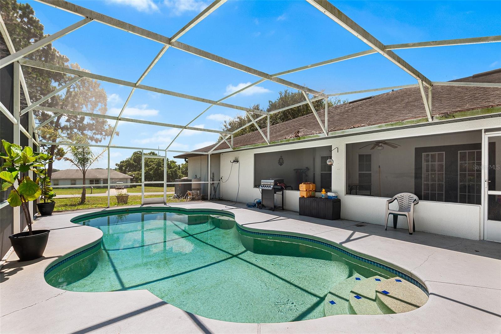 2861 Pond View Drive, FL