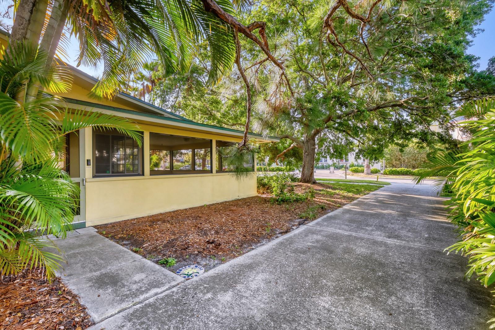 224 Lyndhurst Street, FL