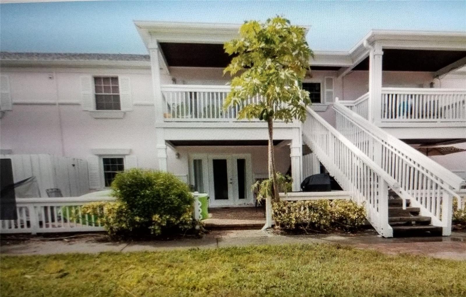 213 Seahorse Drive, FL
