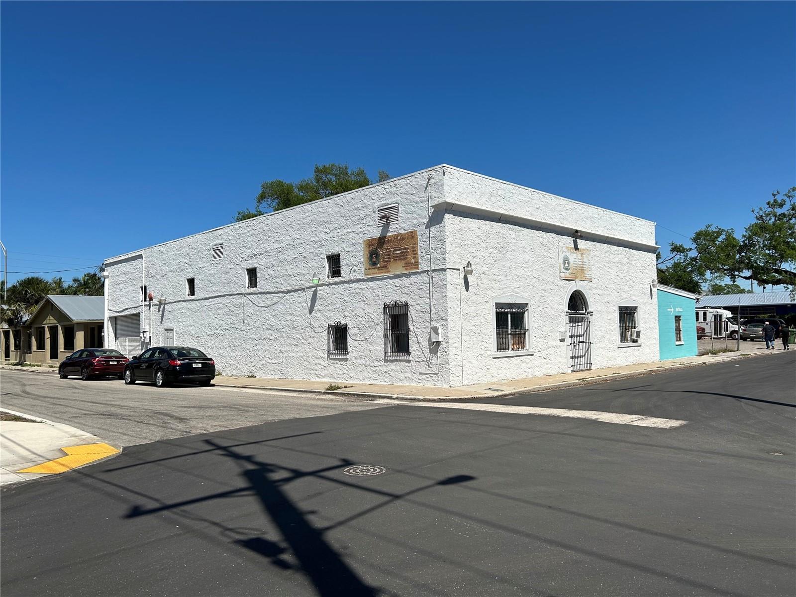 718 7th Avenue, FL