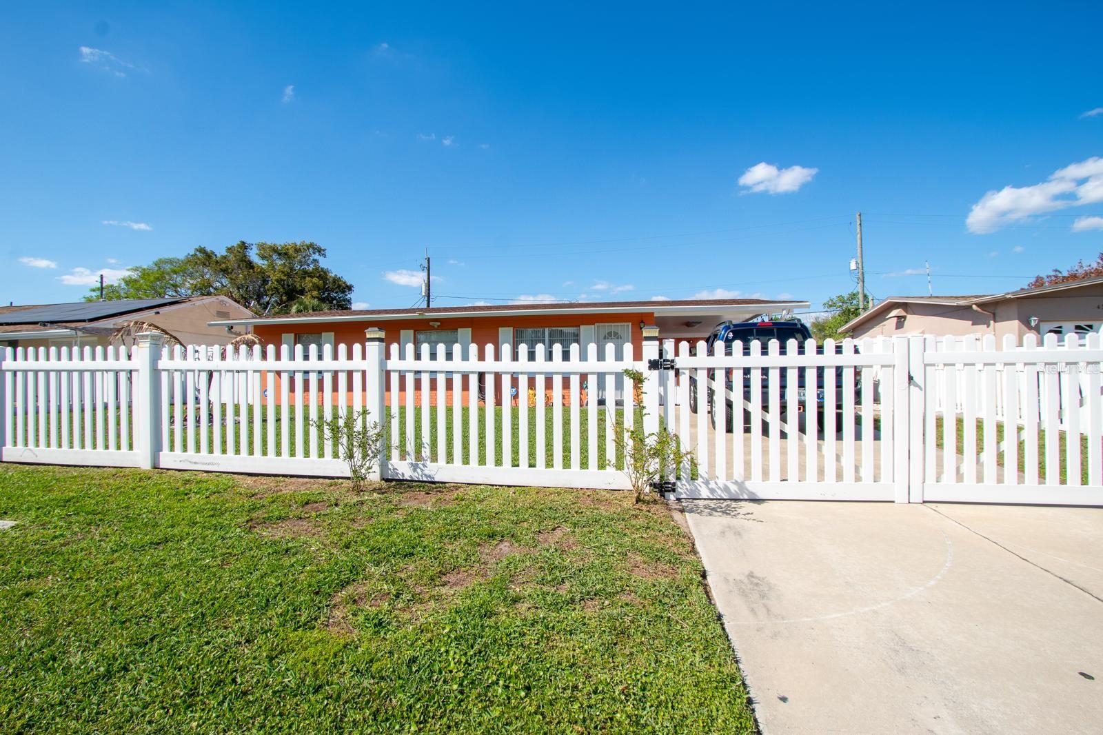 4401 Edgebrook, FL