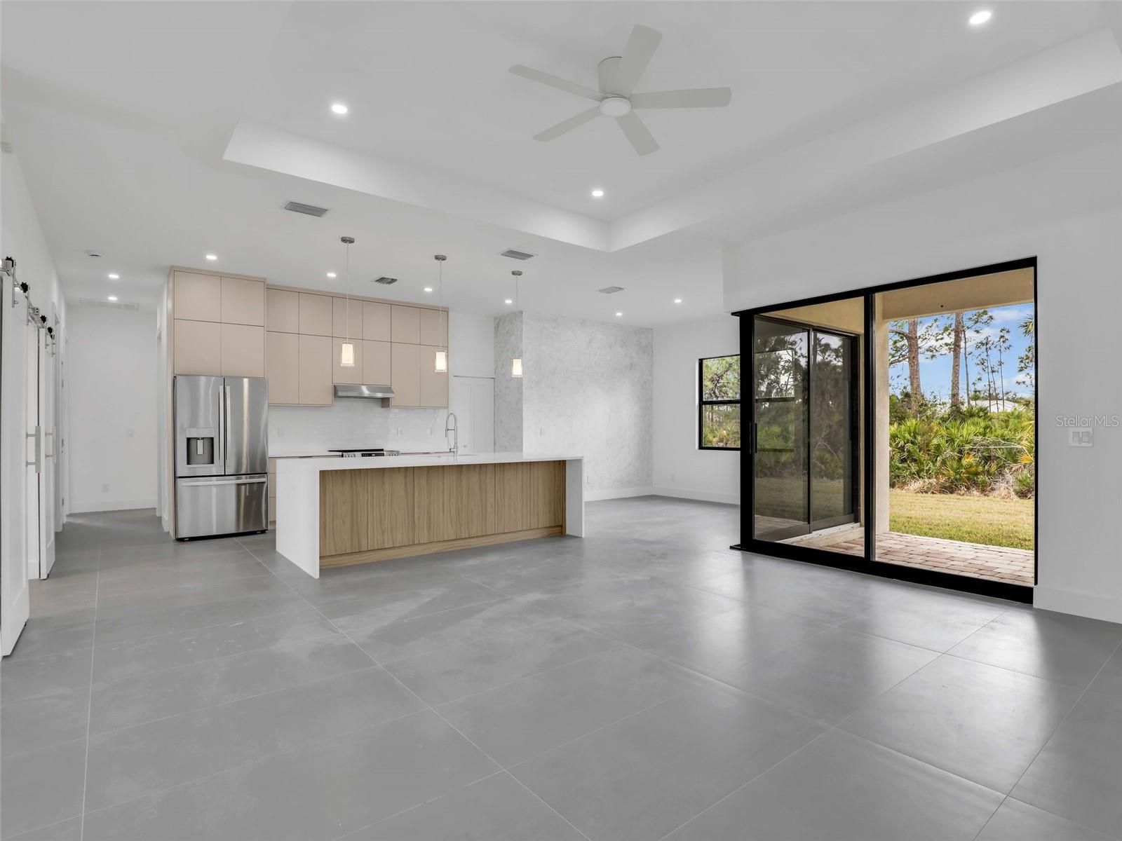11161 Carnegie Avenue, FL