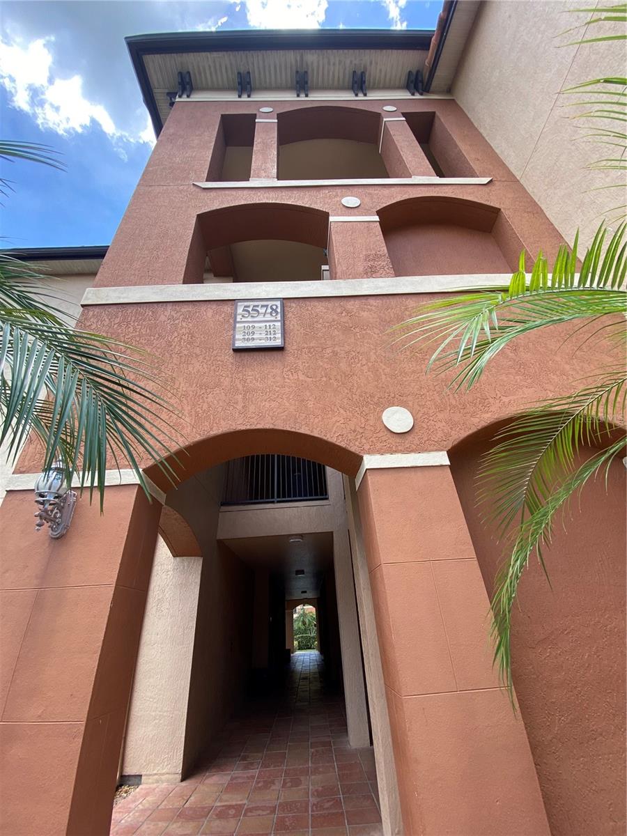 6141 Metrowest Boulevard, FL