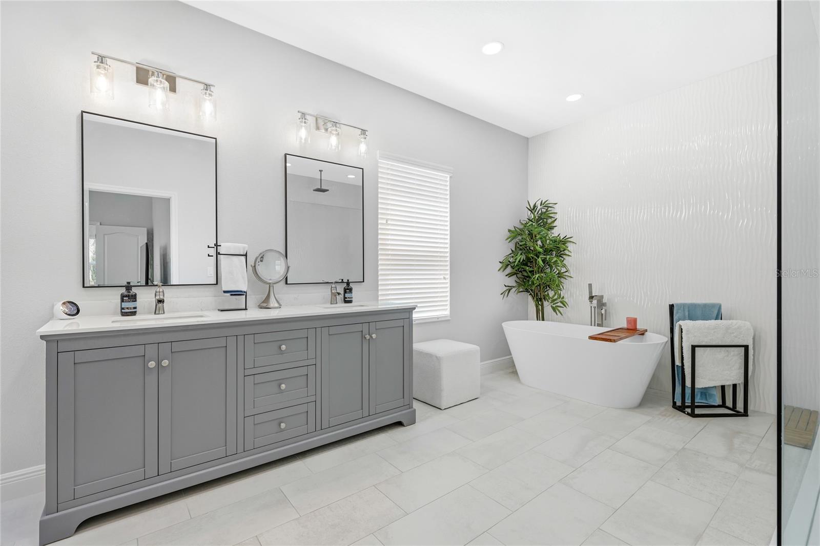 1735 Lake Verona Circle, FL