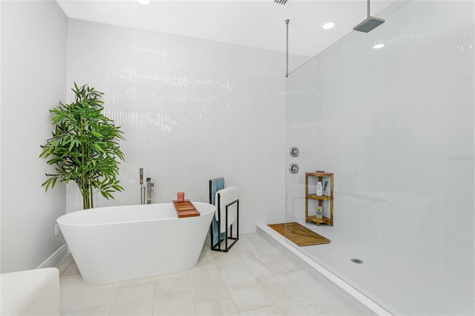 1735 Lake Verona Circle, FL