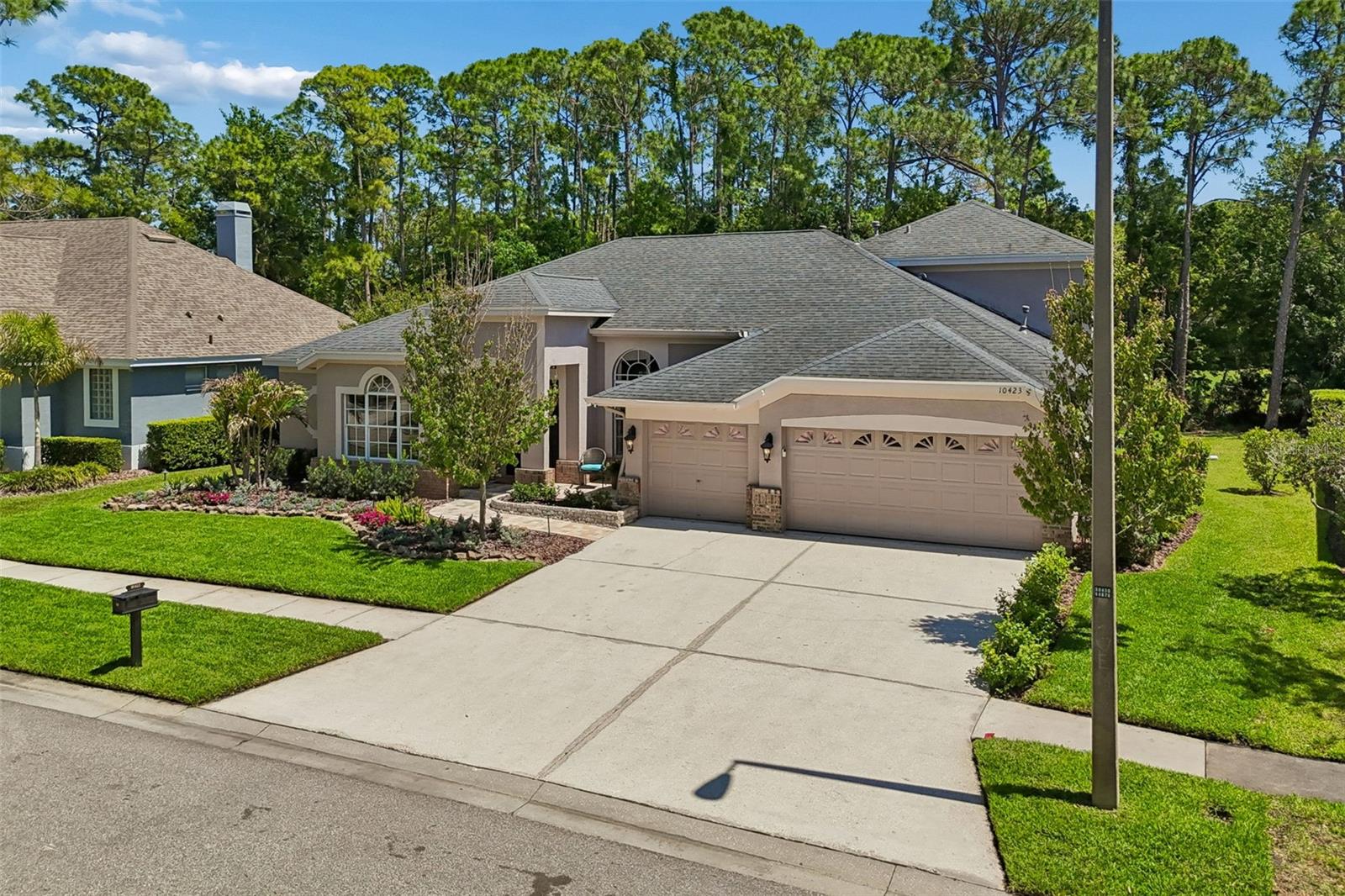 10423 Greenhedges Drive, FL