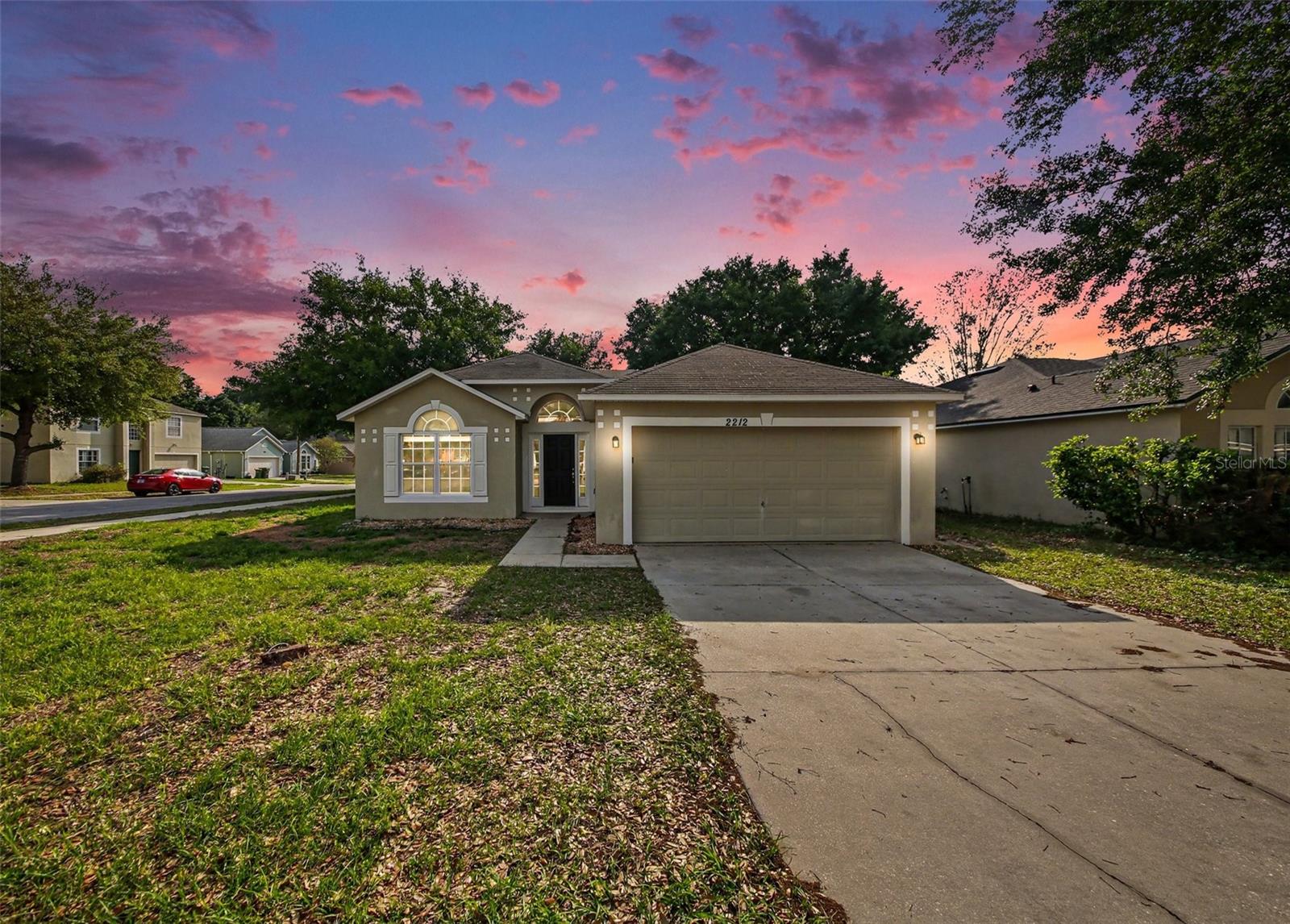 2212 Nicollett Way, FL