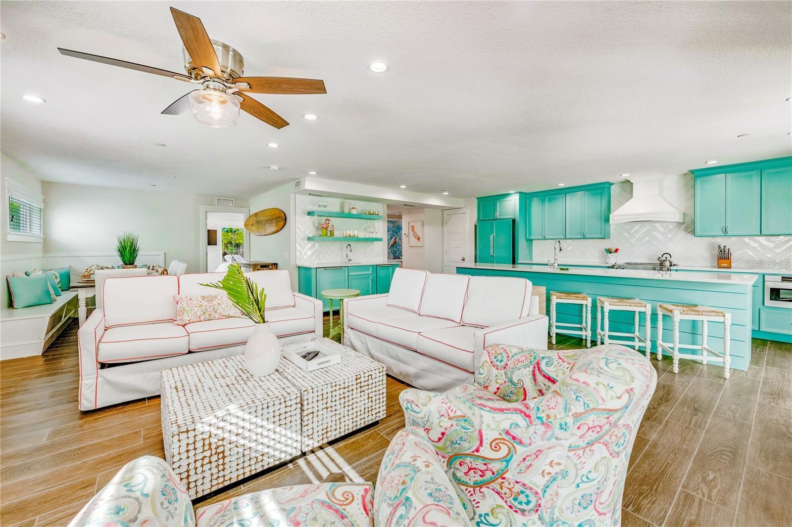 336 Avenida De Mayo, FL