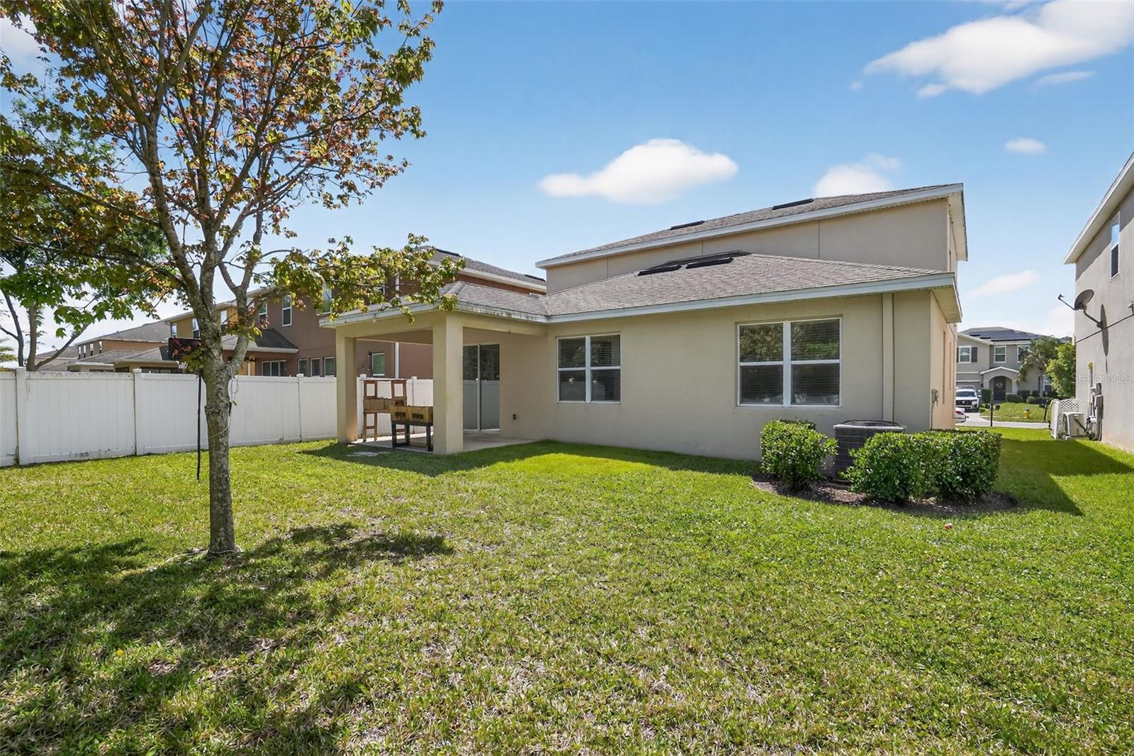 11406 Warren Oaks Place, FL