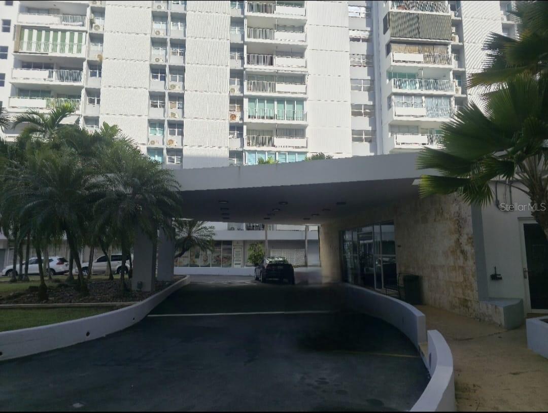 6400 Av Isla Verde Cond. Los Pinos Oeste, PR