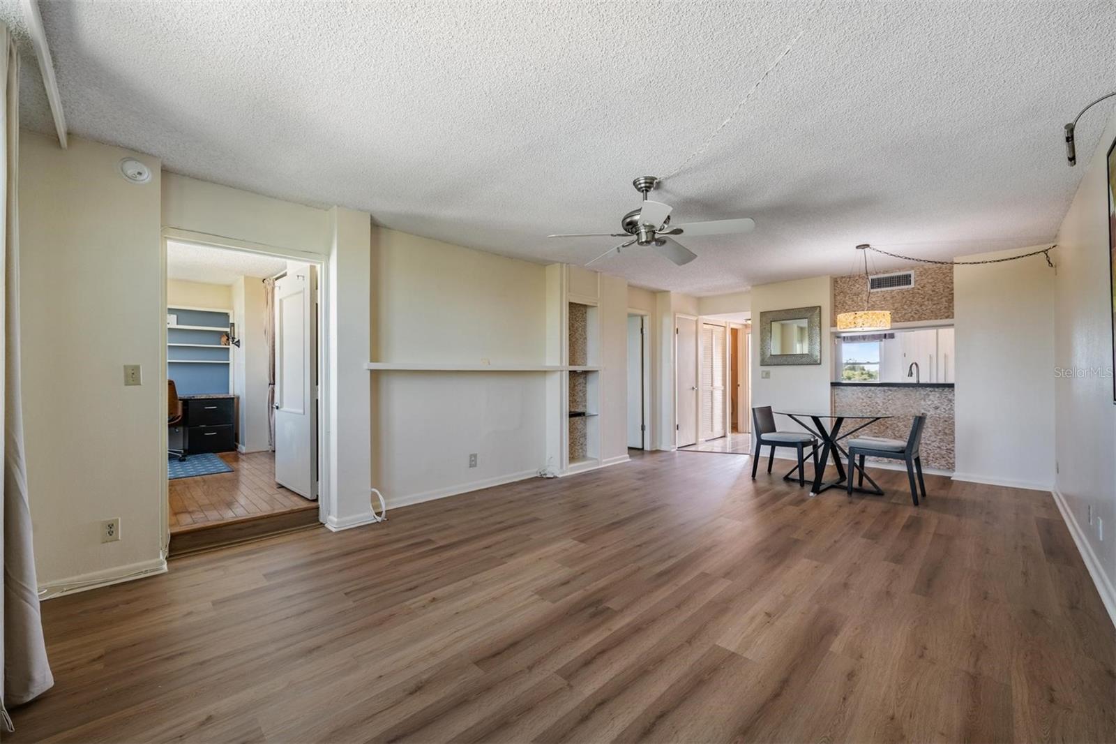 2621 Cove Cay Drive, FL