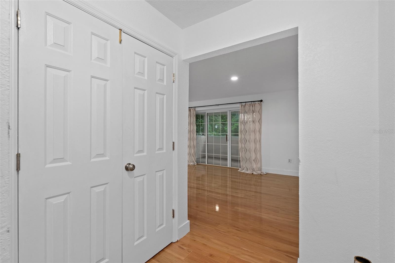 4190 Versailles Drive, FL