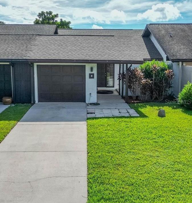 8 Huntley Court, FL