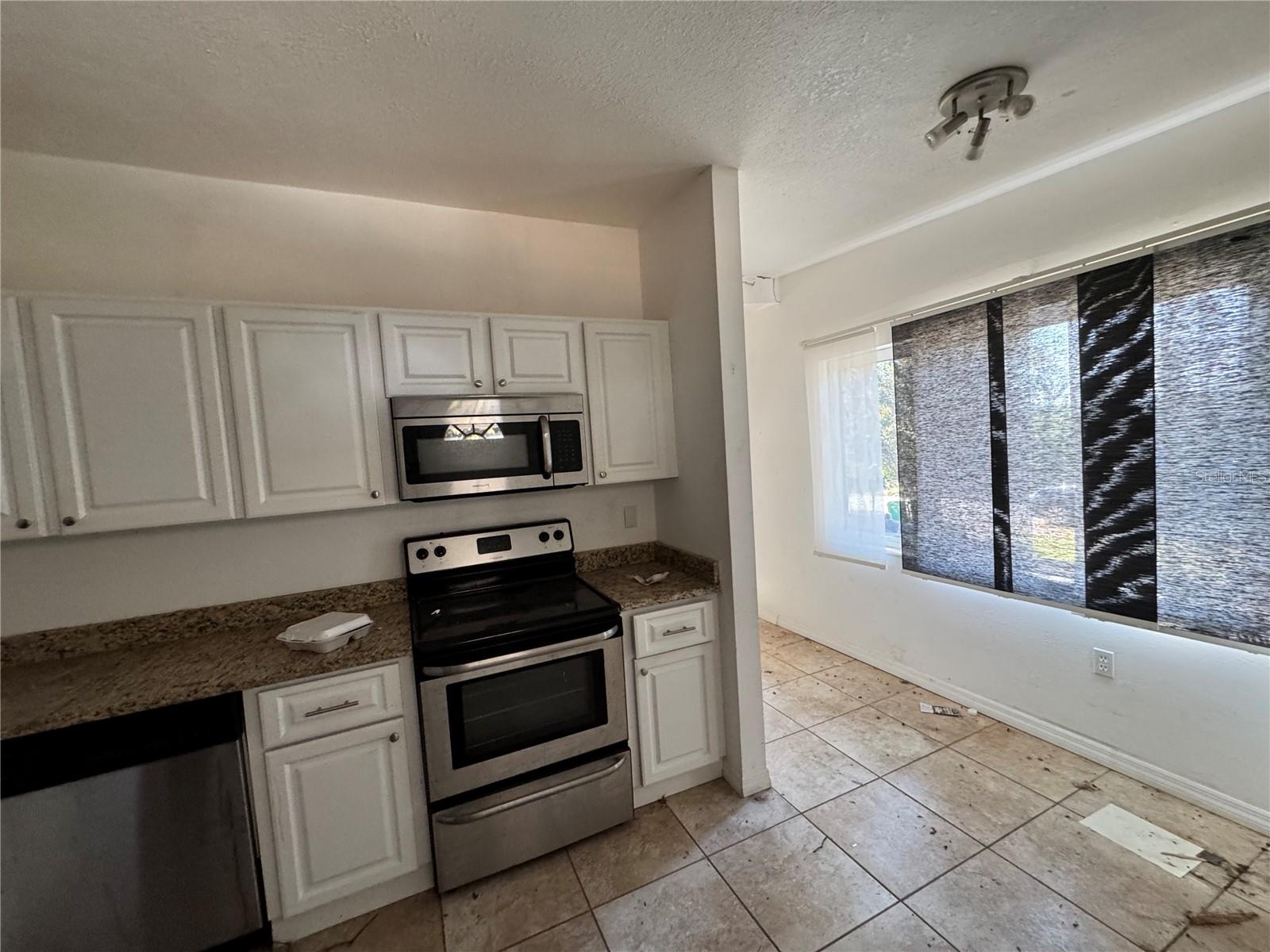 7921 Lakeshore Drive, FL