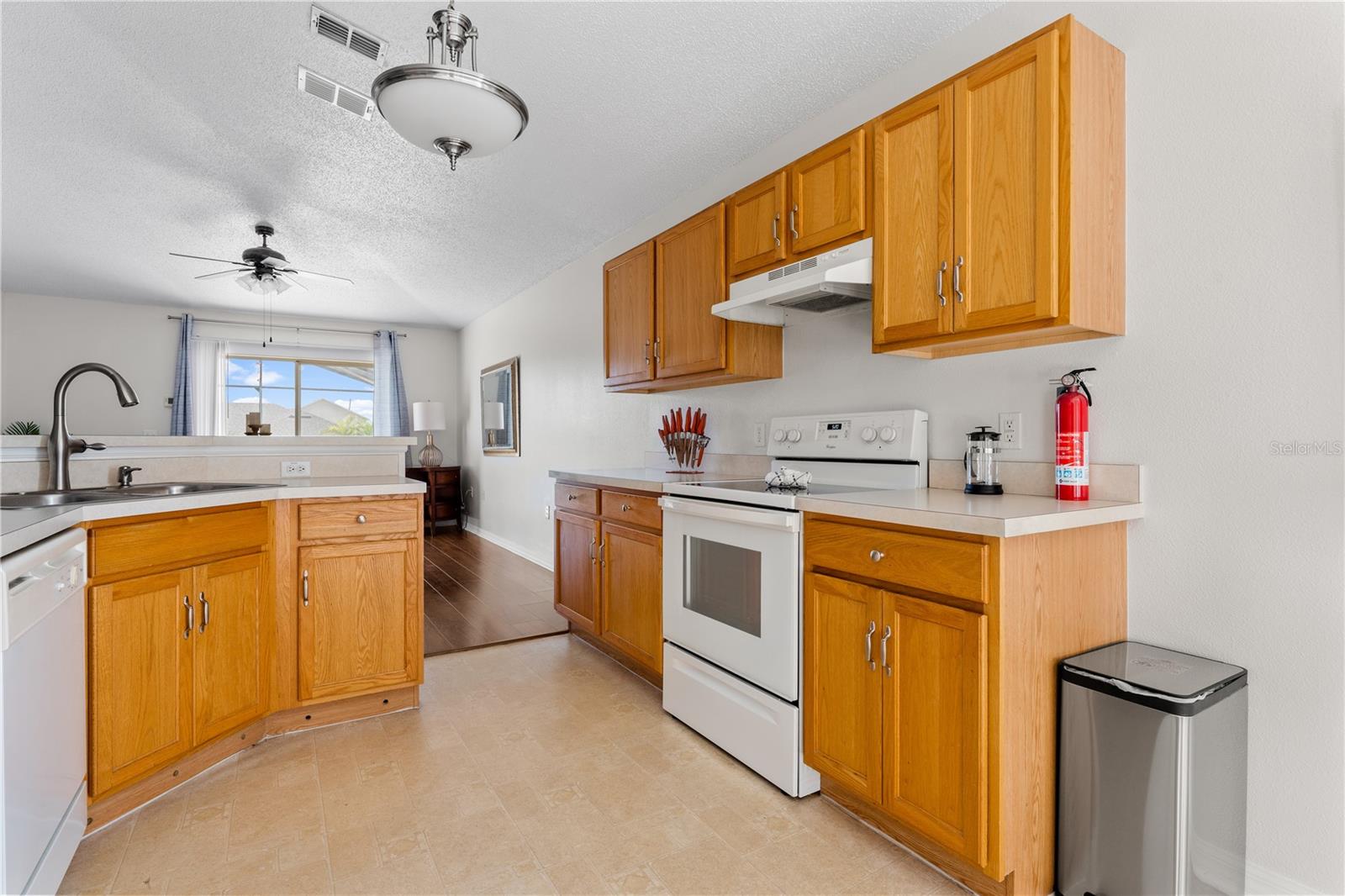 454 Whitby Street, FL