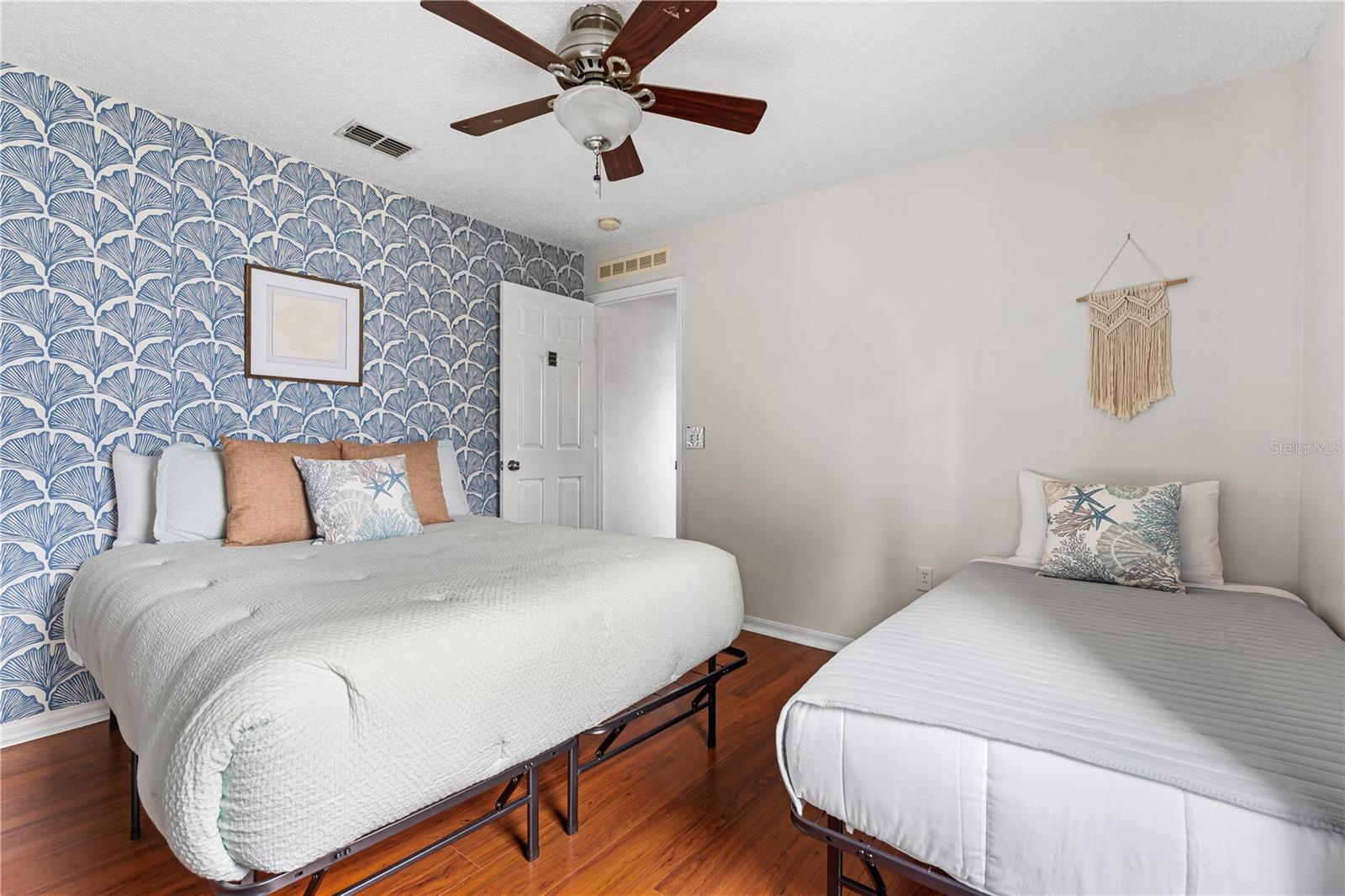 454 Whitby Street, FL