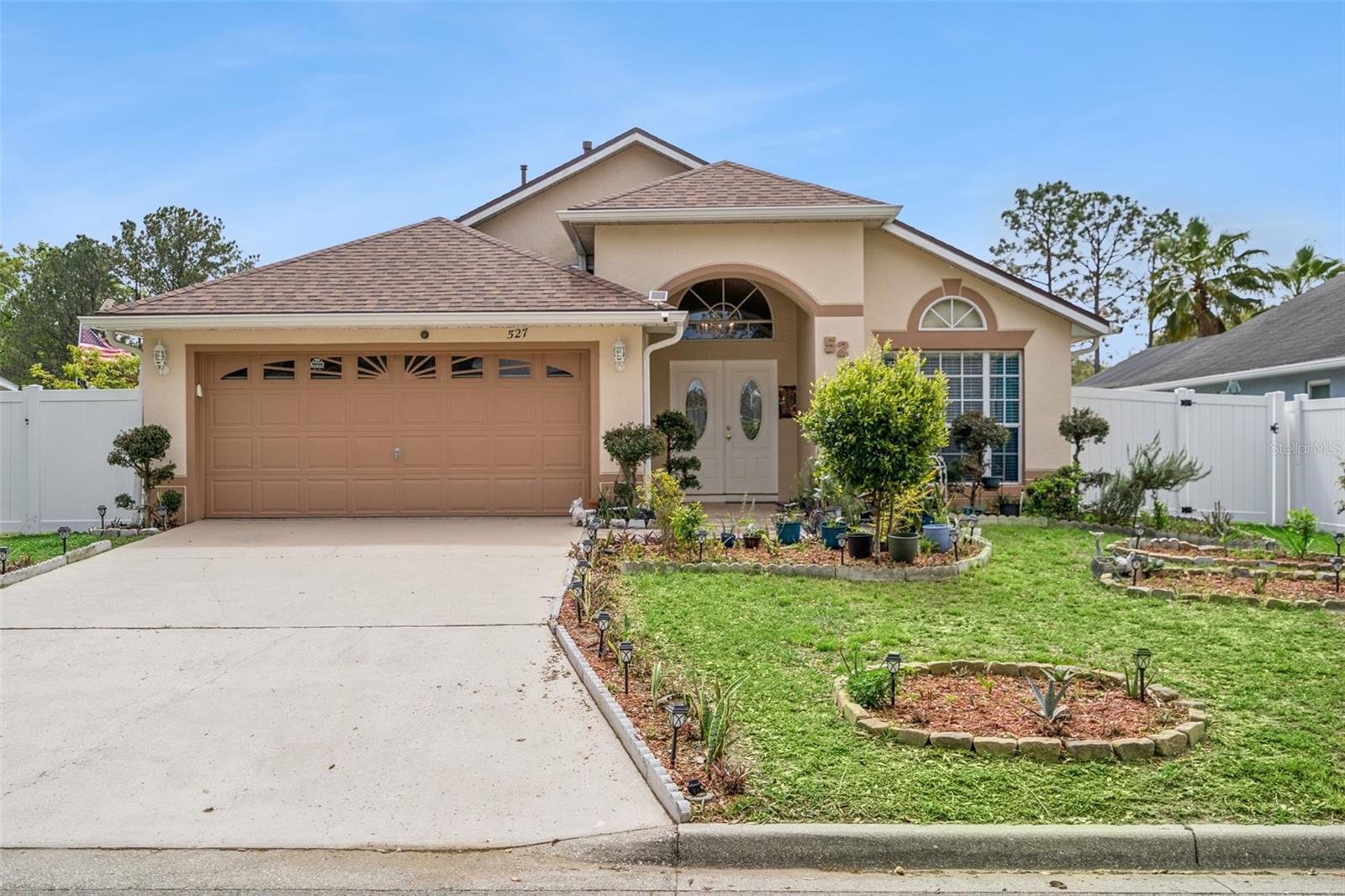 527 Durango Loop Street, FL