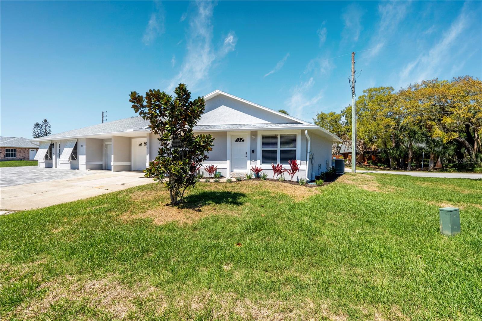 710 River Oaks Circle, FL