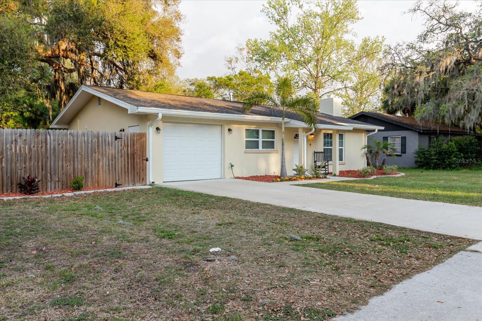 7800 Washington Street, FL