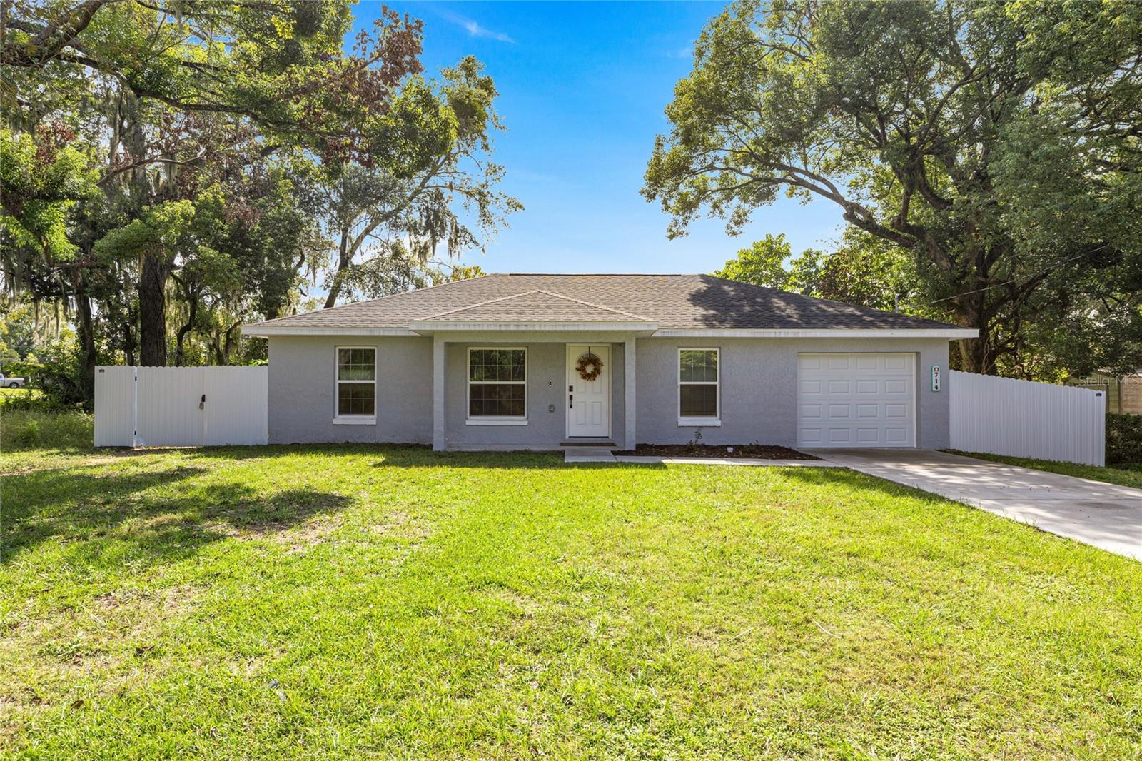714 1st Street, FL