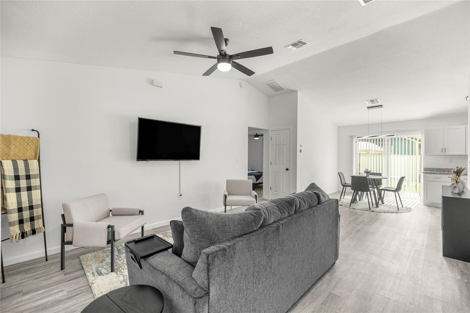 714 1st Street, FL