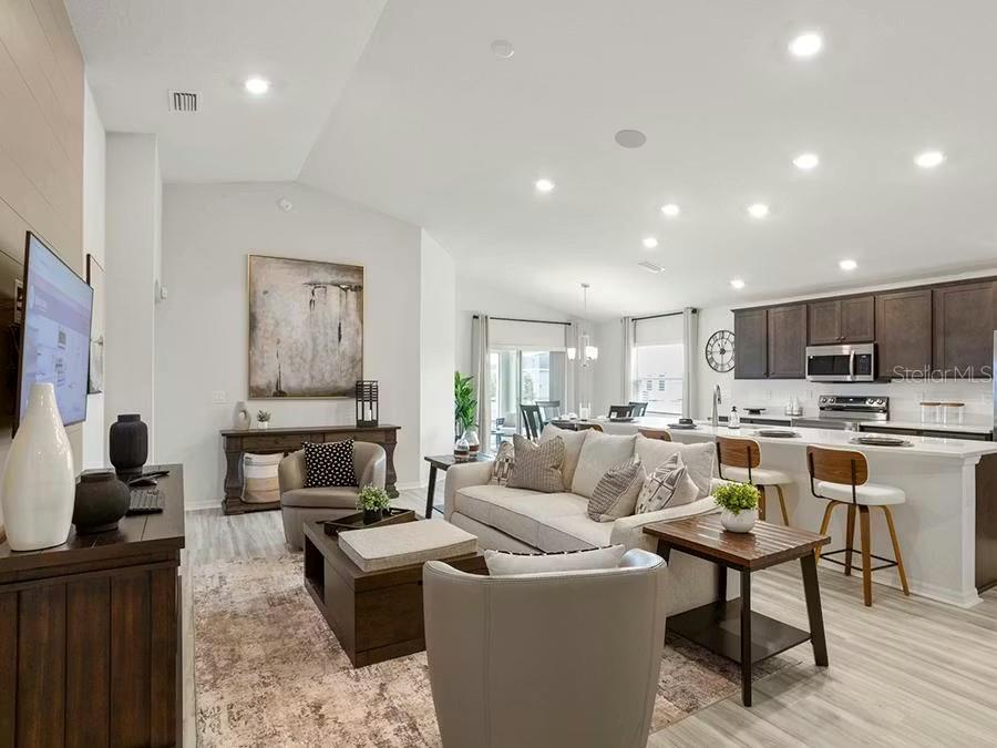 1075 Forest Lake Drive, FL