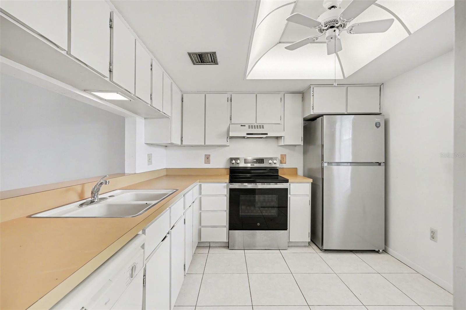 2650 Countryside Boulevard, FL