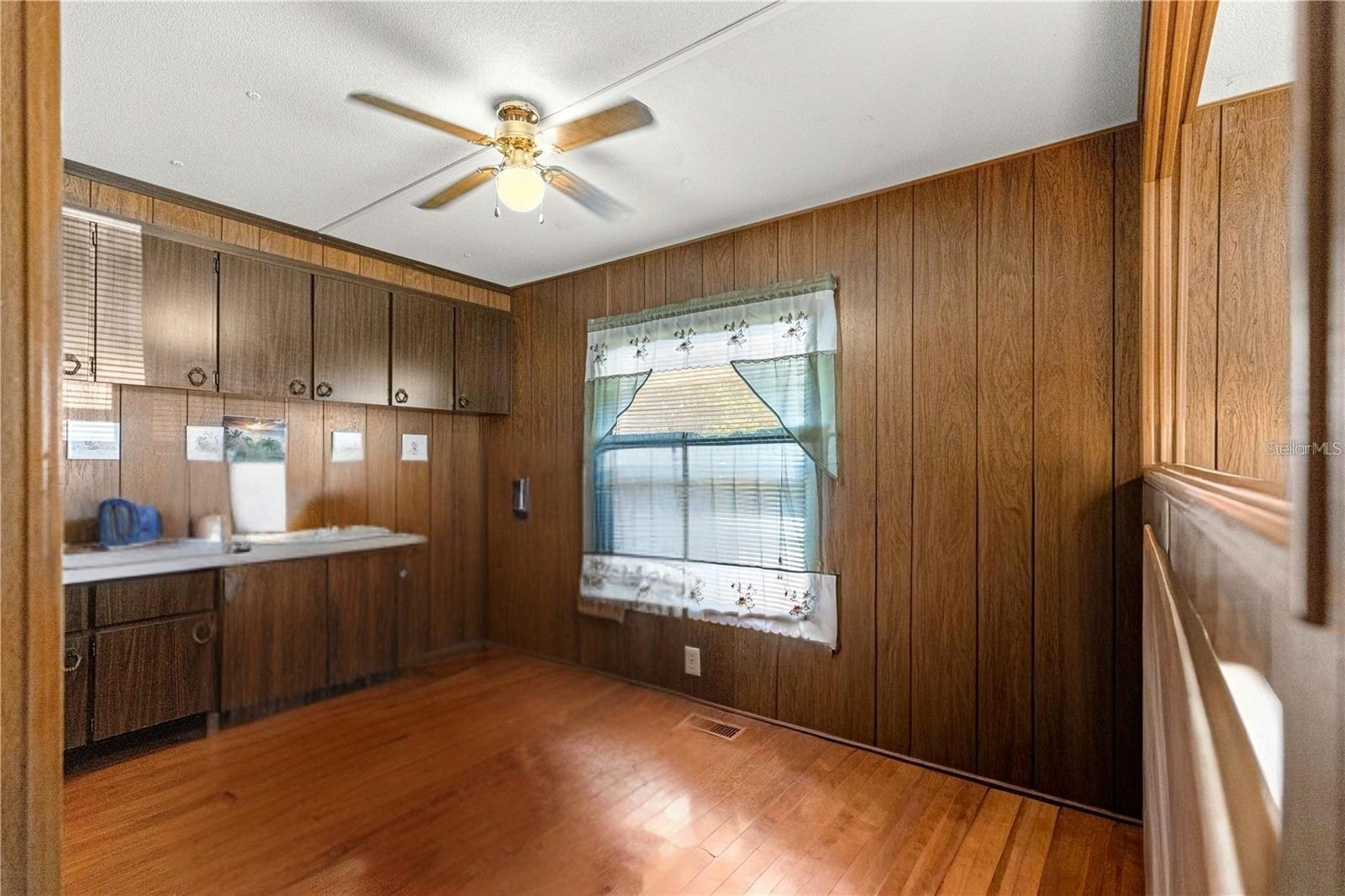 4121 33rd Place, FL