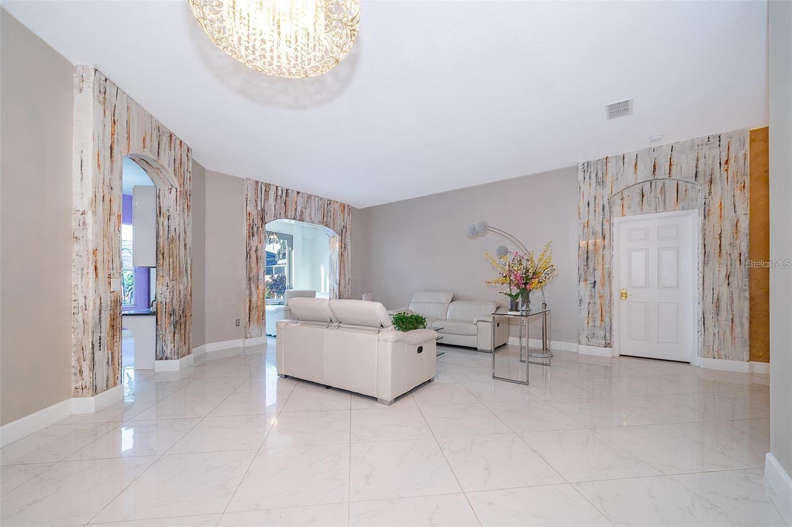 5130 Chelwyn Court, FL