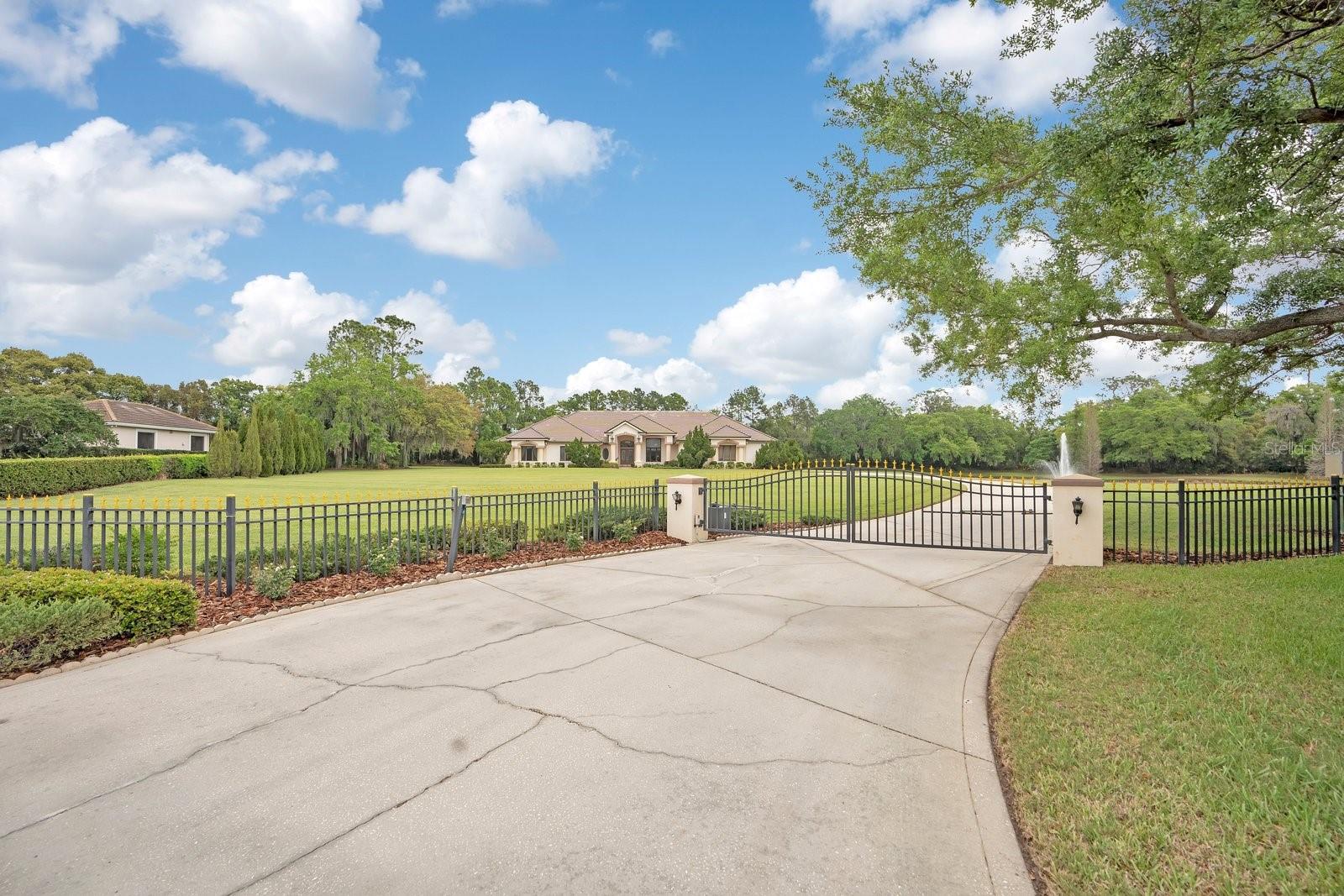 3300 Bridgefield Drive, FL