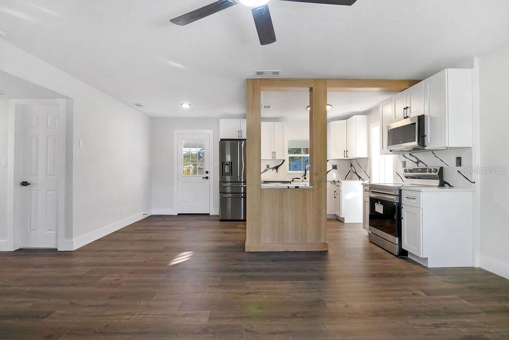 527 Sunrise Drive, FL