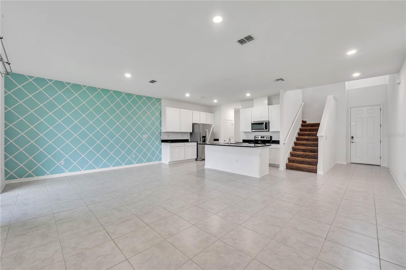 11532 Woodleaf Drive, FL