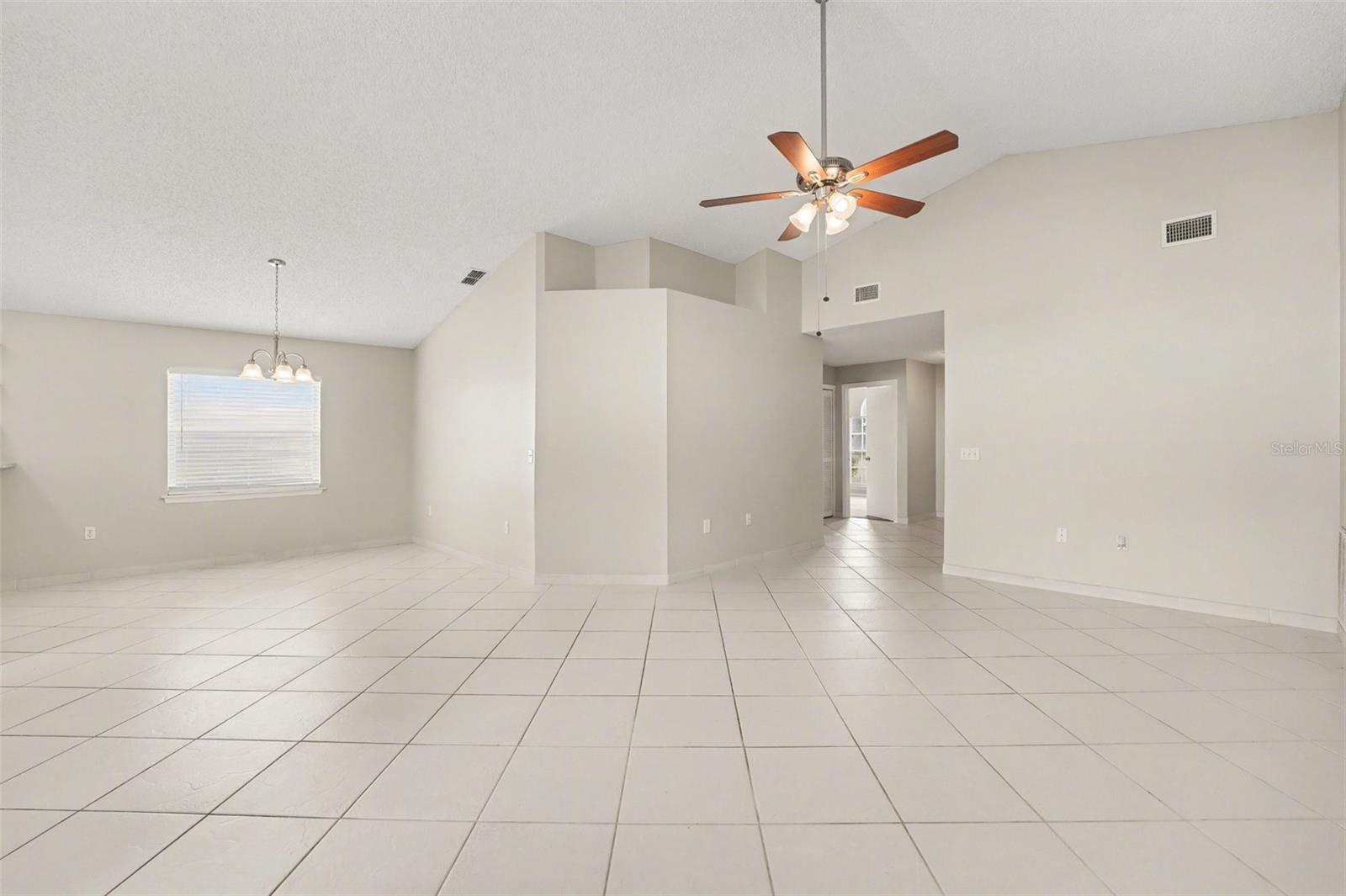 204 Kingshill Court, FL