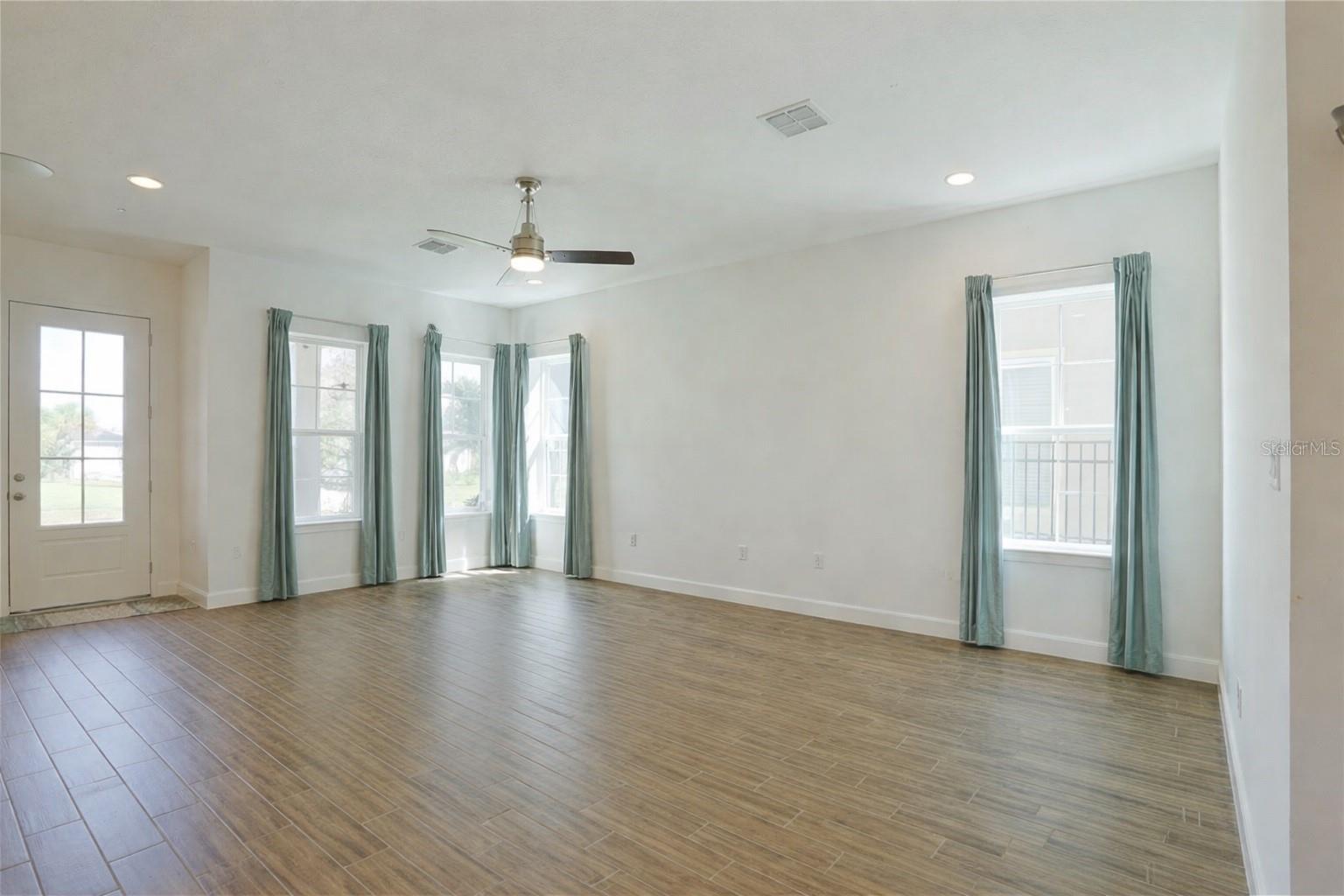 7038 Arnoldson Street, FL