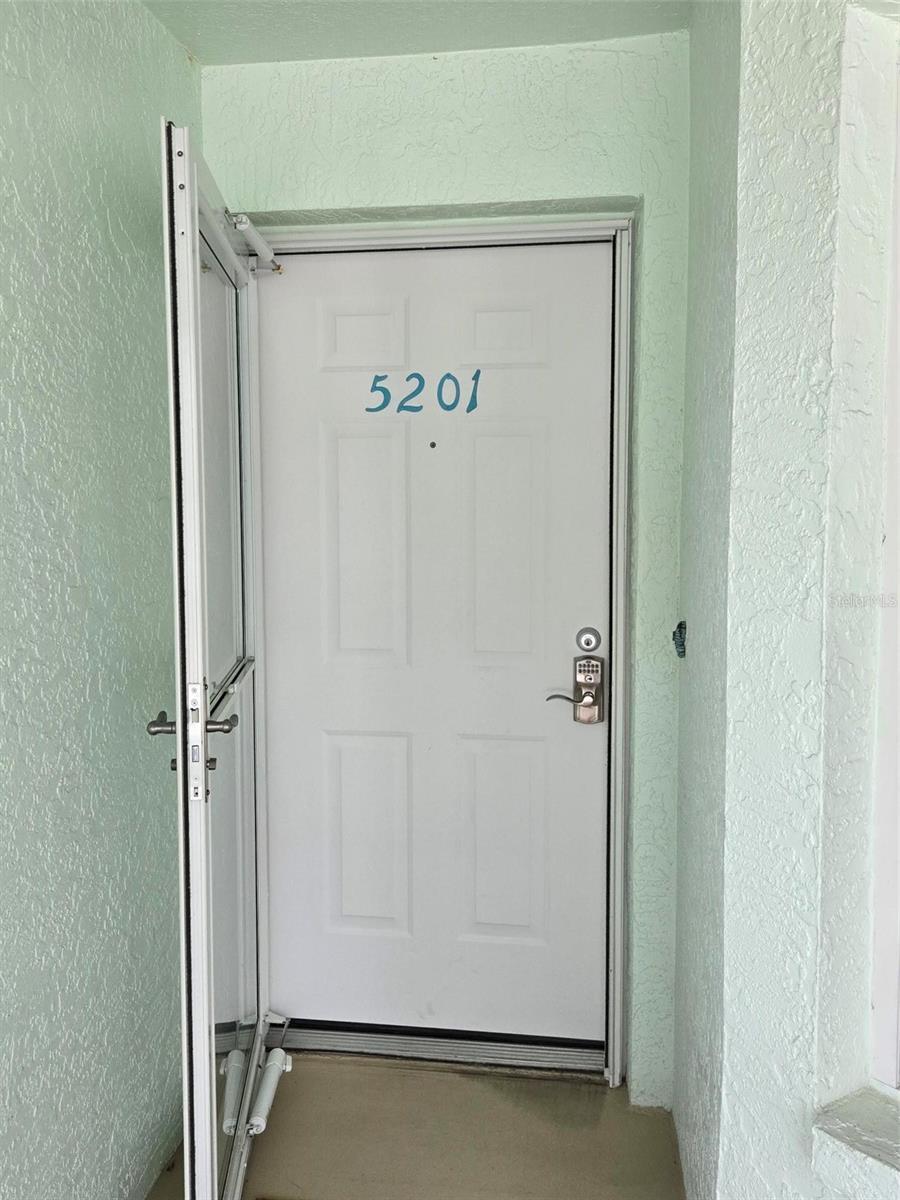 5725 Greenwood Avenue, FL