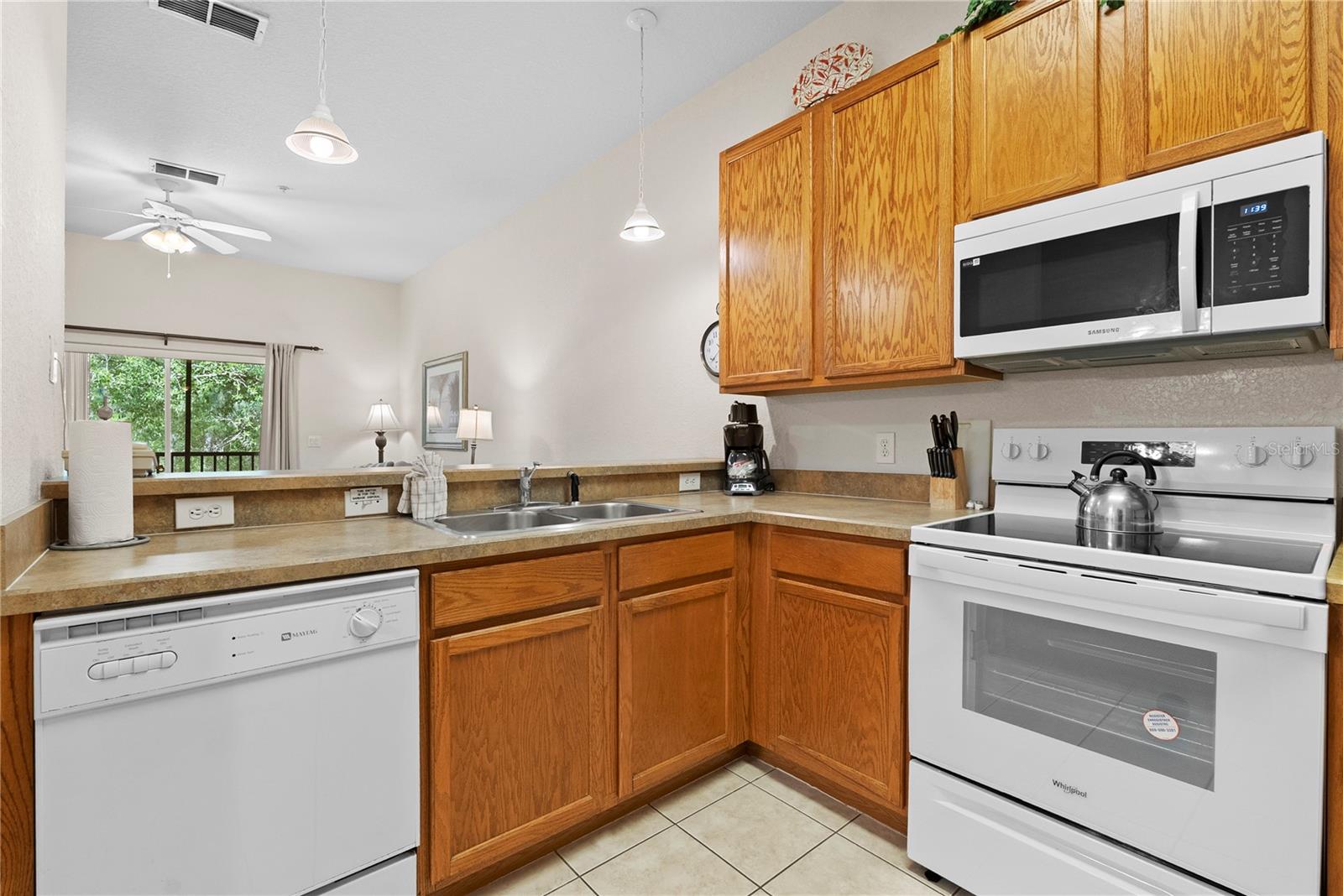 806 Gran Bahama Boulevard, FL
