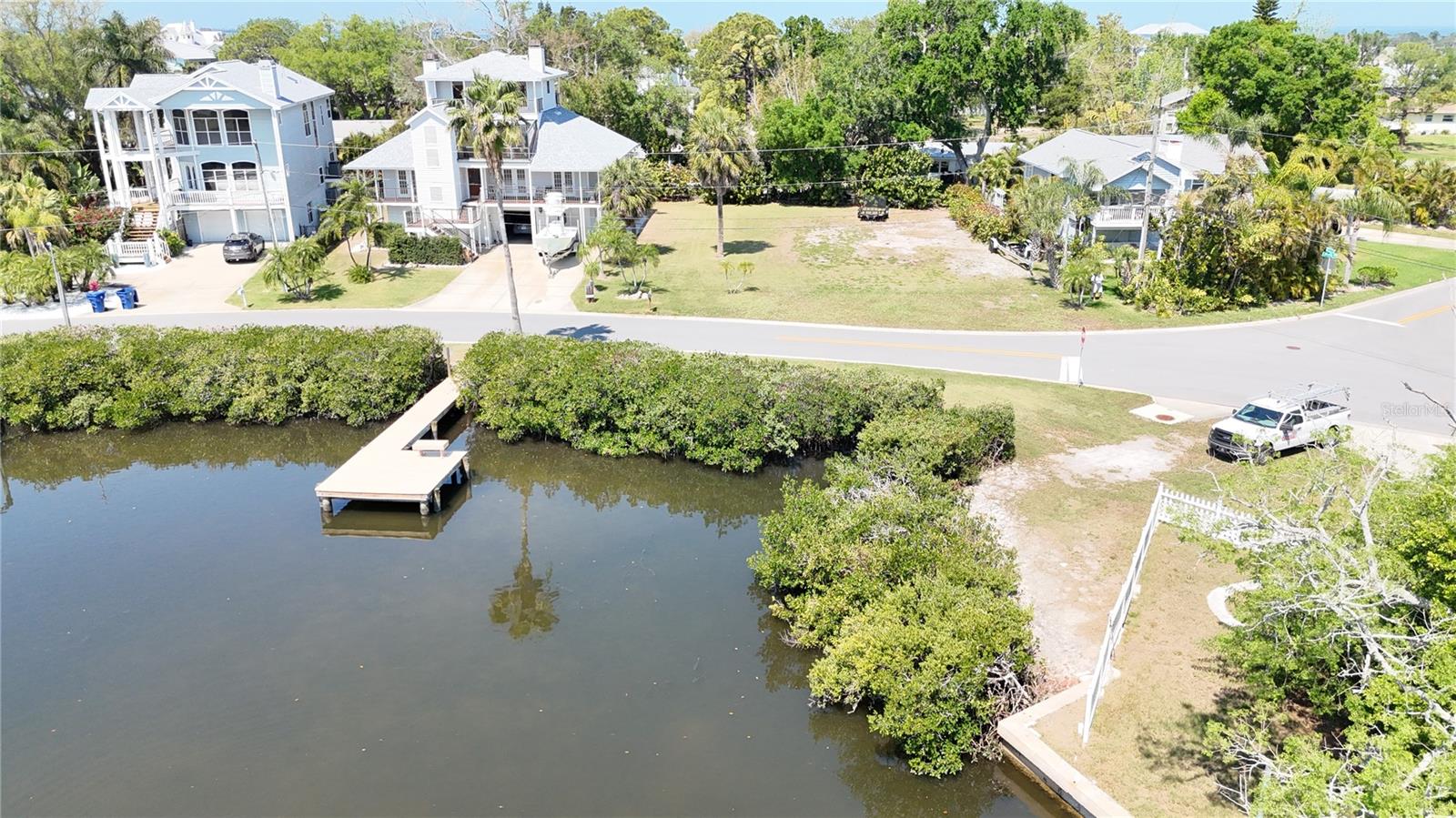231 Lagoon Drive, FL