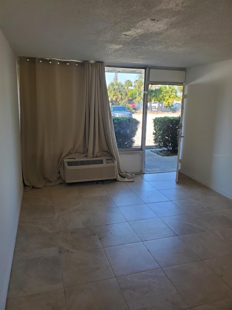 7900 Orange Blossom Trail, FL