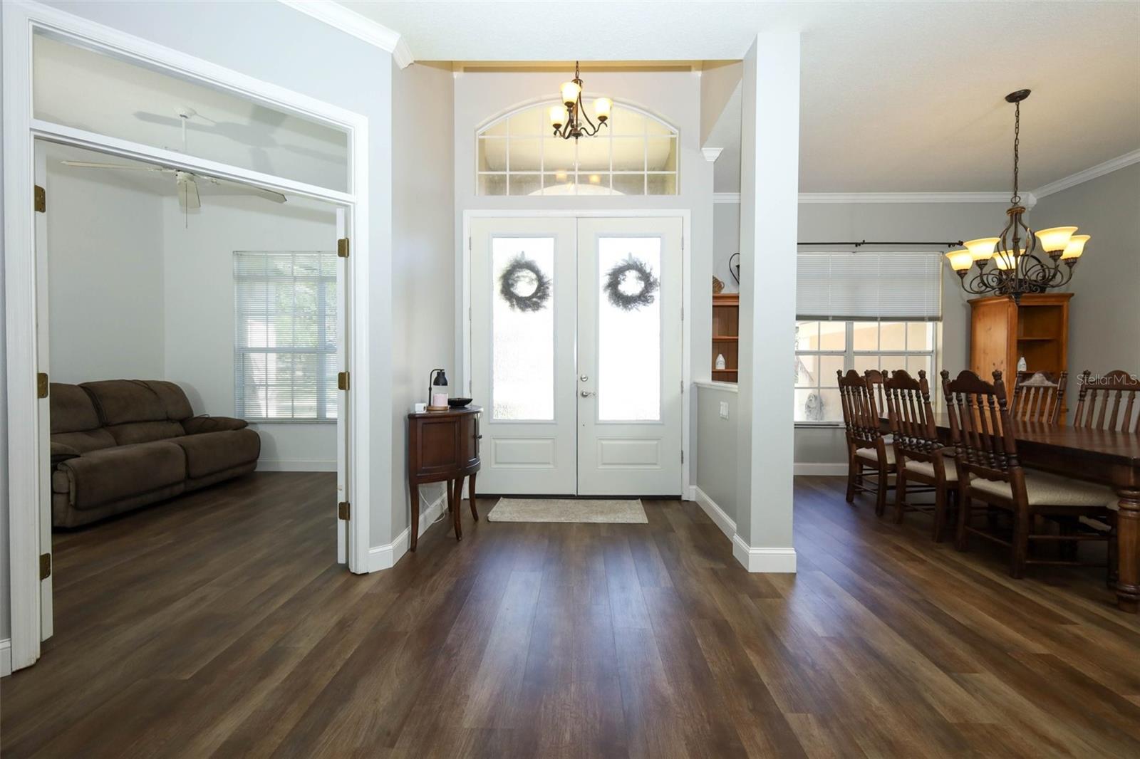 206 Winding Oaks Lane, FL