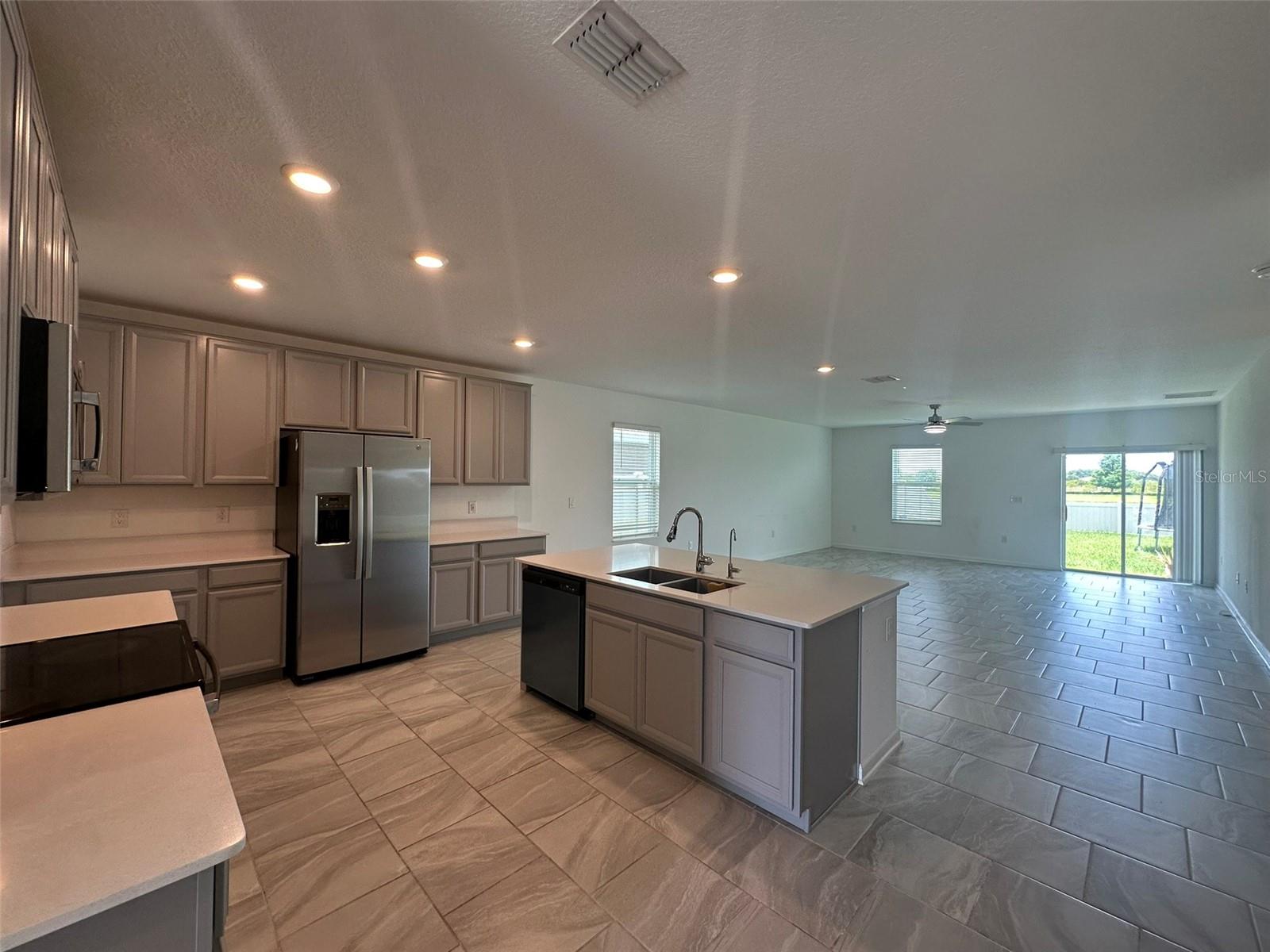 373 Pineywoods Street, FL