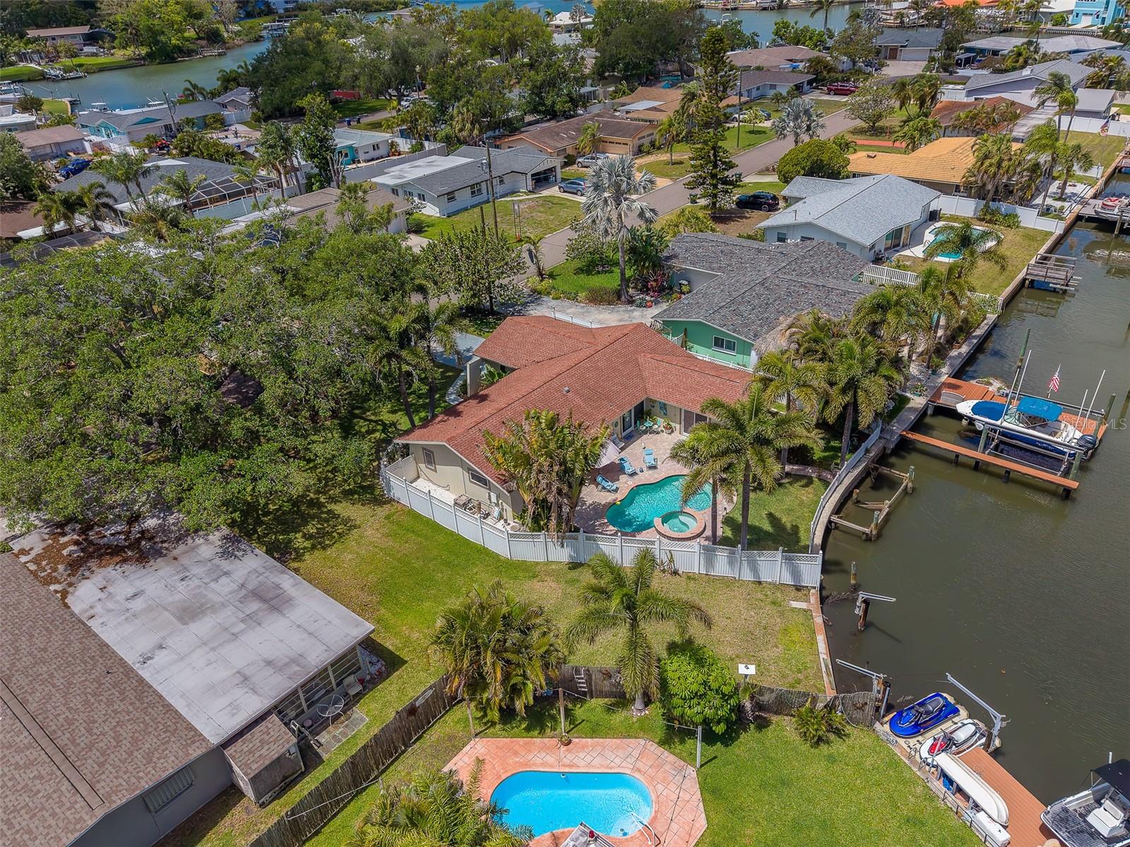 2017 Cove Drive, FL