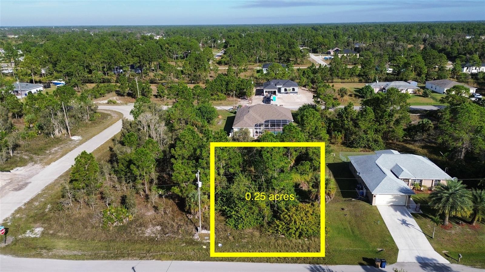 1015 Cresthaven Street, FL