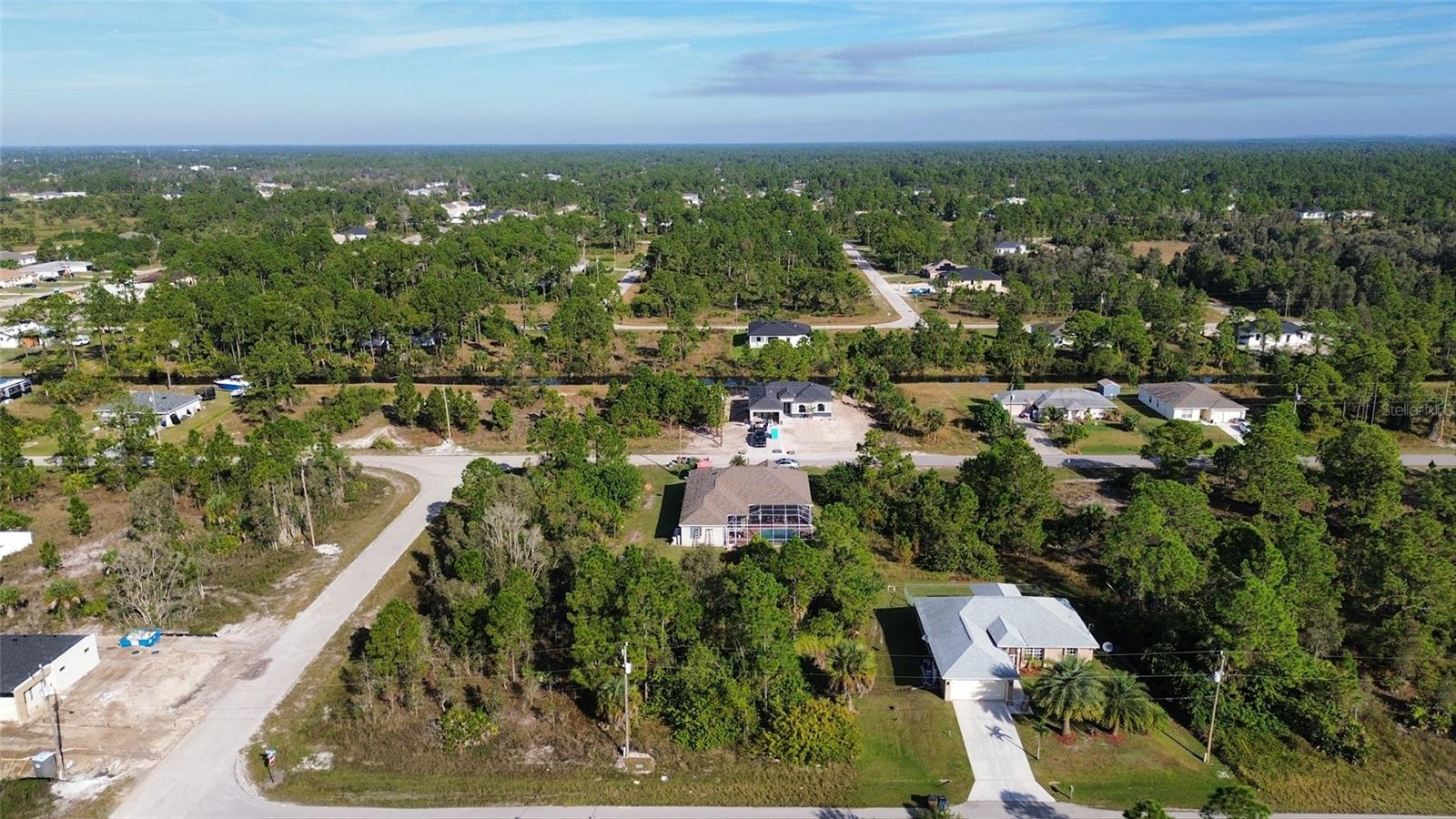 1015 Cresthaven Street, FL