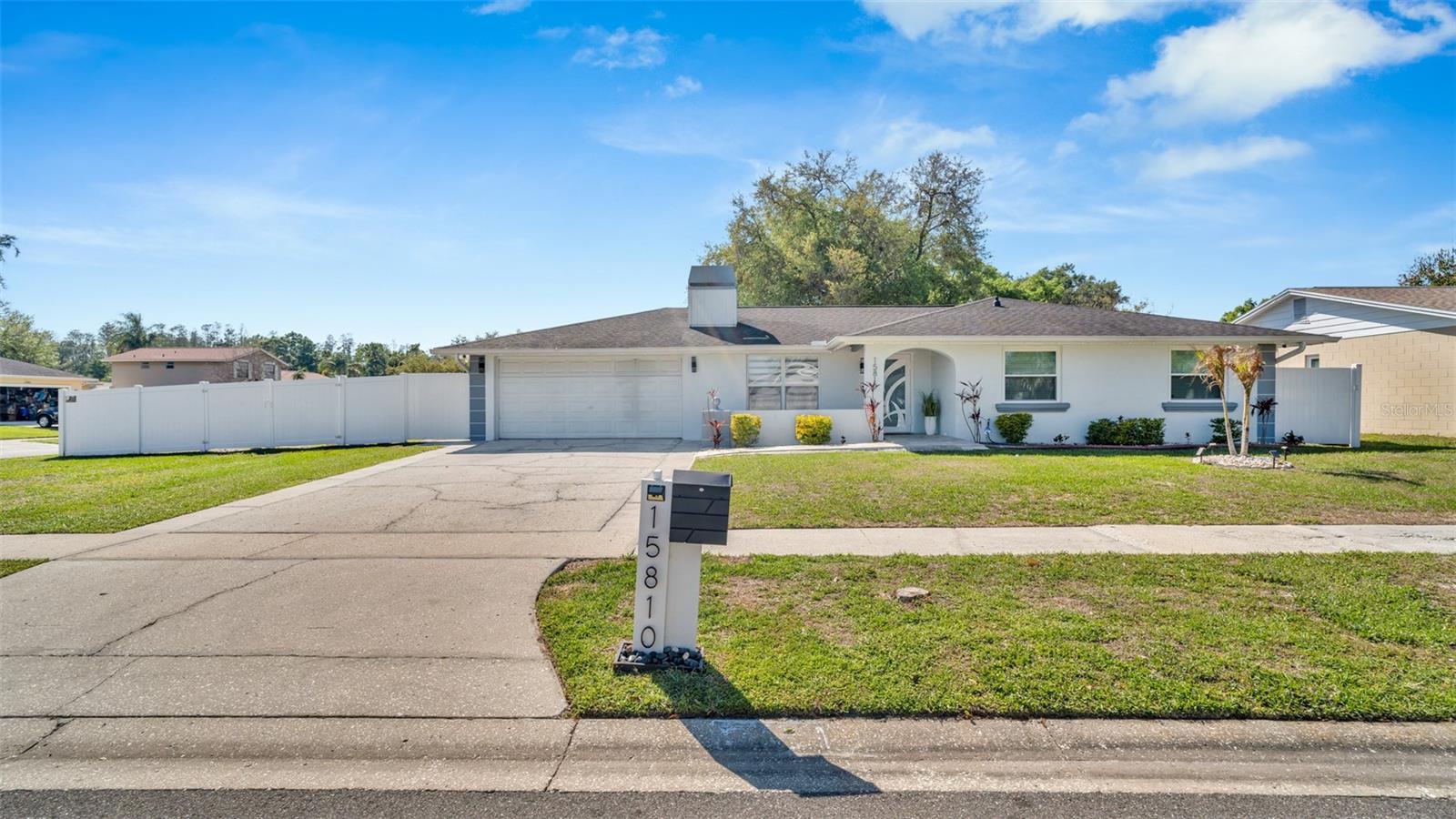 15810 Sea Oats Place, FL
