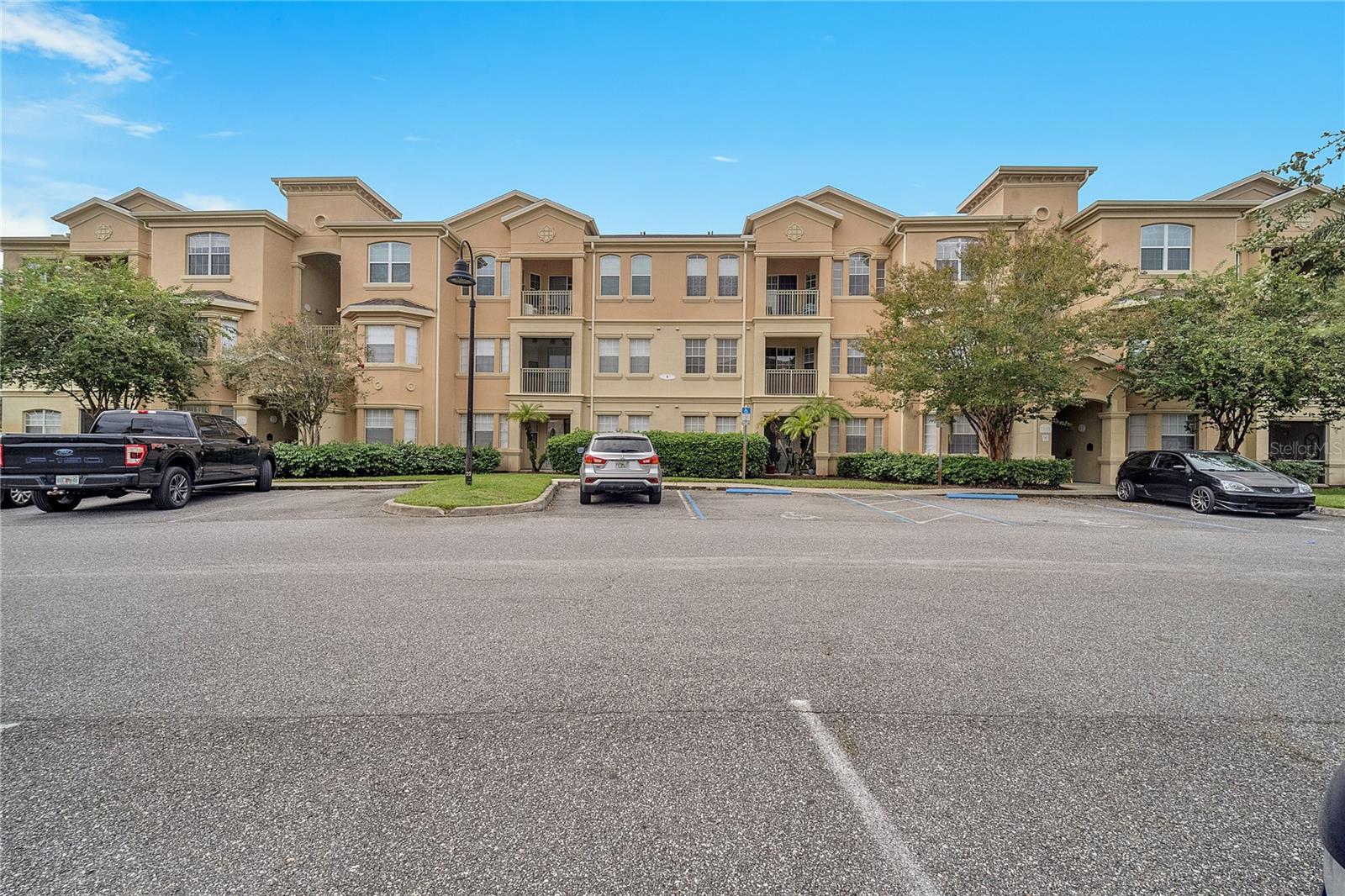 817 Terrace Ridge Circle, FL