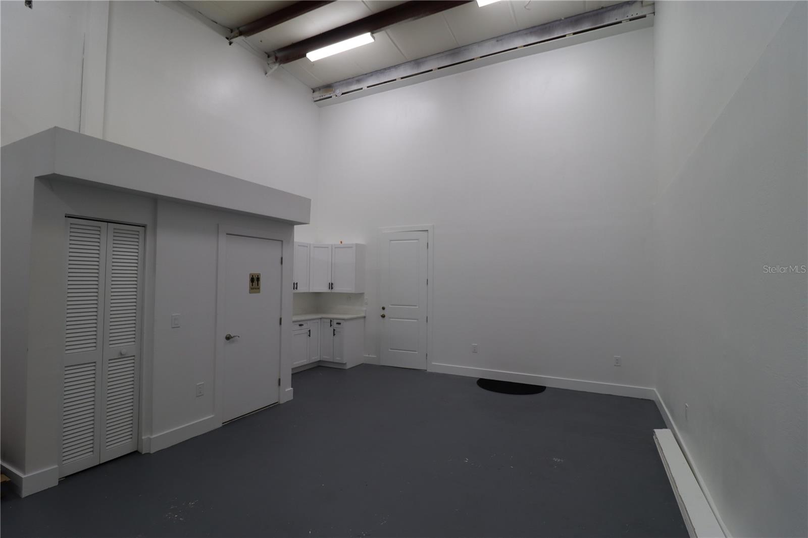 1225 Tamiami Trail, FL