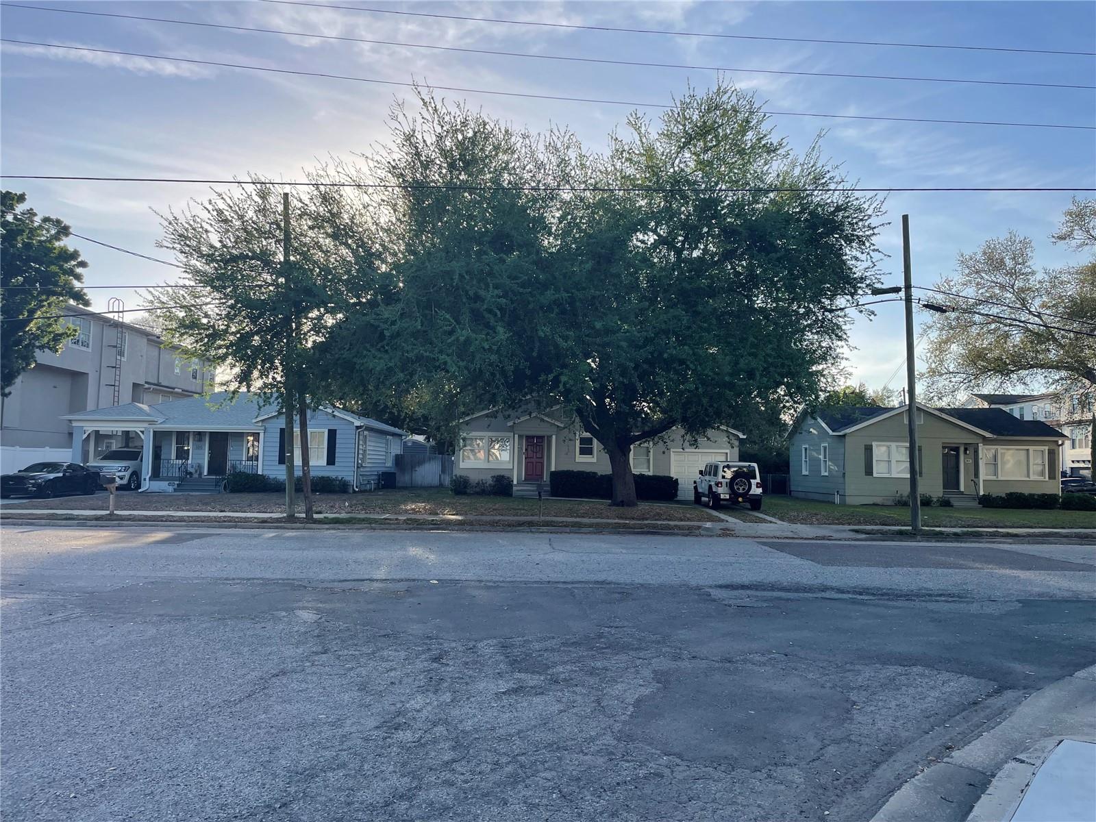 301 Audubon. Avenue, FL