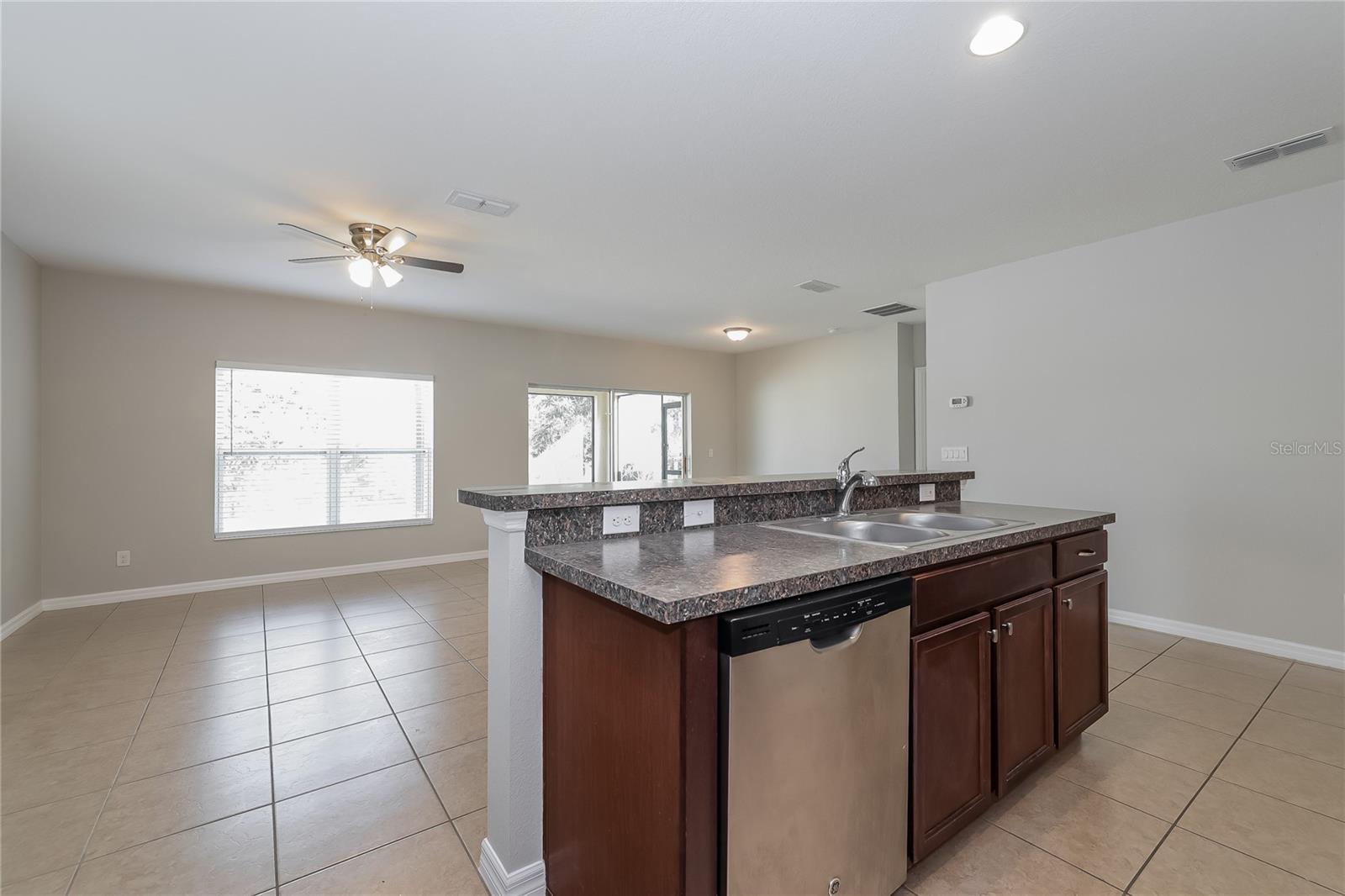 122 Vitoria Road, FL