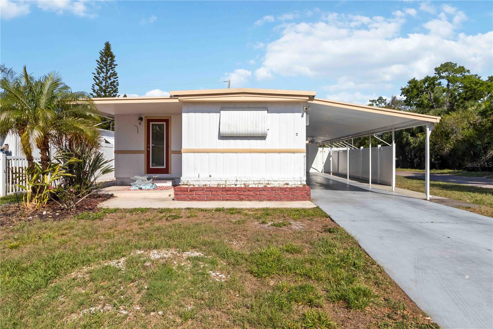 5203 Pine Street, FL